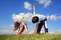 Πόσα λεπτά άθλησης, καθημερινά, είναι απαραίτητα για τα παιδιά;