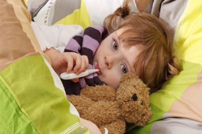4 βήματα για να μετρήσετε σωστά τον πυρετό του παιδιού σας