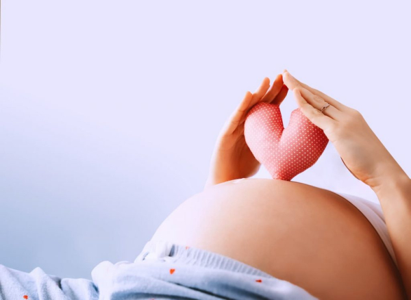 4 μύθοι και αλήθειες για την εγκυμοσύνη