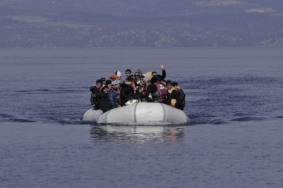 Διασώθηκαν 121 μετανάστες