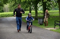 8 Συμβουλές για να μάθετε στα παιδιά σας ποδήλατο!