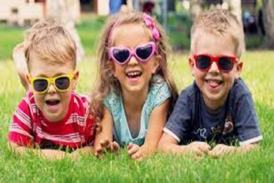 Επιλέγοντας γυαλιά ηλίου με προδιαγραφές ασφαλείας για τα παιδιά μας